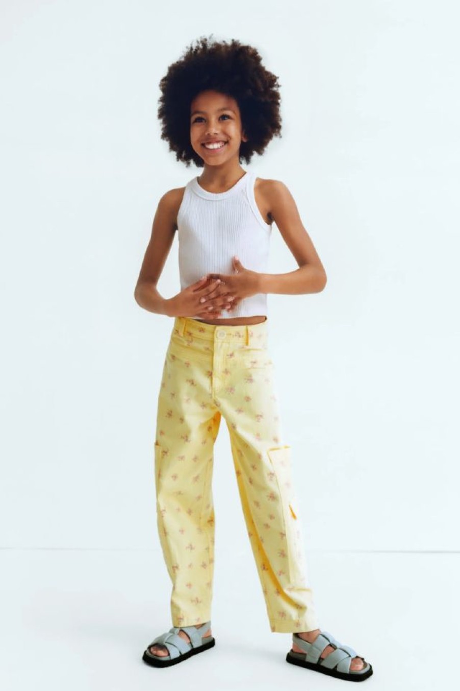 Clearance * Zara Floral Cargo Pants Yellow