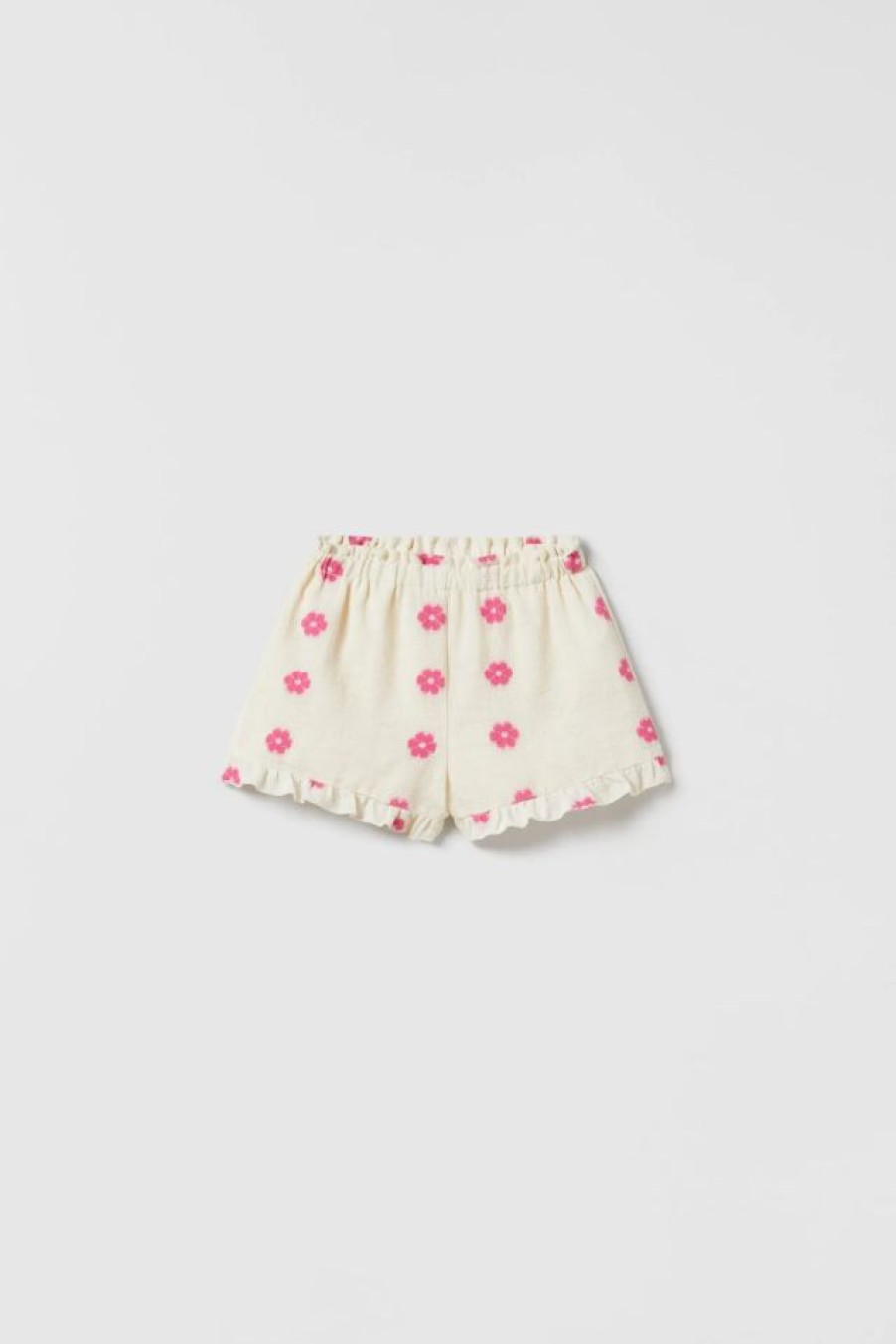 Hot * Zara Embroidered Shorts Ecru